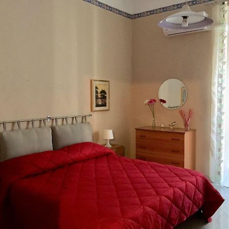 Apartment For 2 In Catania, B&B Le Voci Del Mercato Extérieur photo