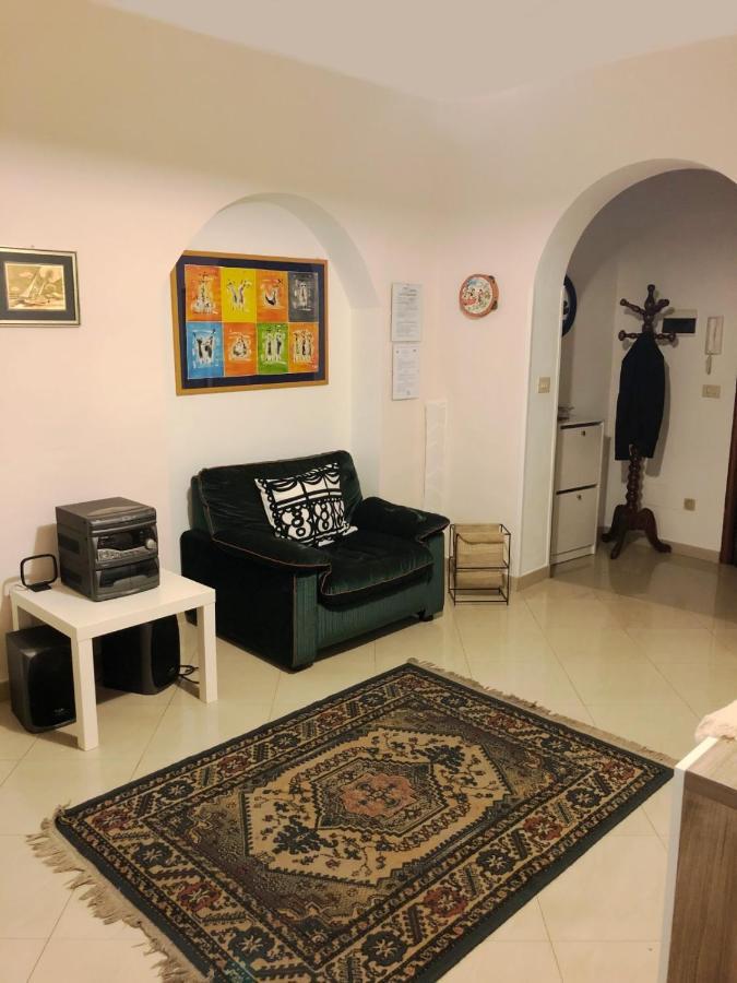 Apartment For 2 In Catania, B&B Le Voci Del Mercato Extérieur photo
